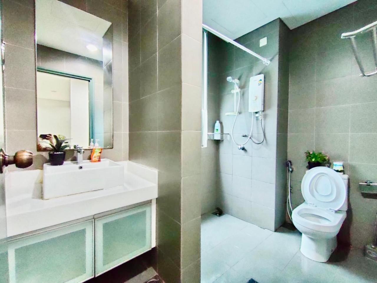 Klcc One Bedroom Apt & Studio Kuala Lumpur Luaran gambar